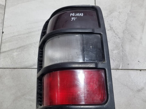 Lampa stop stanga Mitsubishi Pajero
