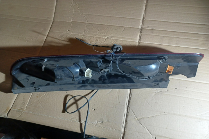 Lampa stop stanga pe aripa Ford Focus 2 [2004 - 2008] wagon 5-usi 1.8 TDCi MT (116 hp)