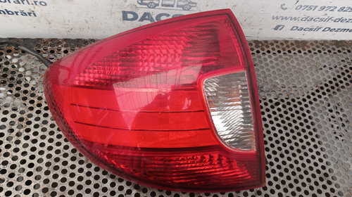 Lampa stop stanga pe aripa Kia Rio [face