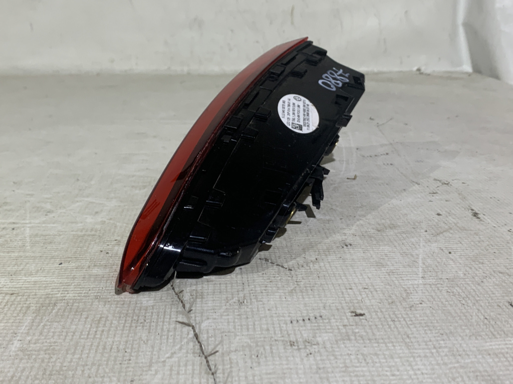 Lampa stop stanga pe haion, Skoda Enyaq,