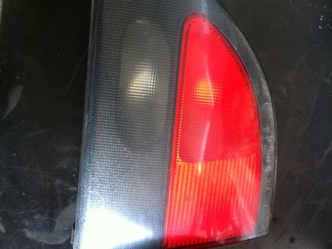 Lampa stop stanga Renault Megane 1998