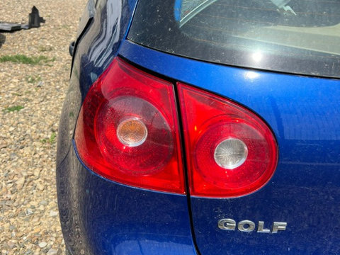 LAMPA STOP STANGA VOLKSWAGEN GOLF 5, AN 2004