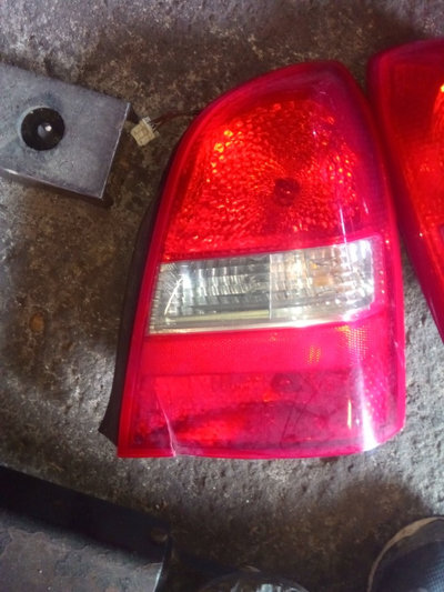 Lampa stop tripla dreapta Nissan Primera P12 sedan