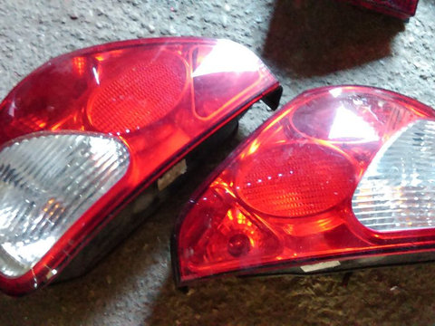 Lampa Stop Tripla Stanga dreapta Jaguar X type