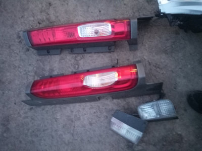 Lampa stop tripla stanga dreapta Renault Trafic Op