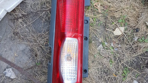 Lampa stop tripla stanga dreapta Renault