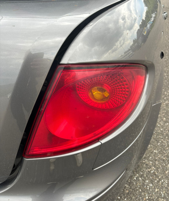 Lampa / Tripla stop dreapta pe aripa Seat Toledo 3