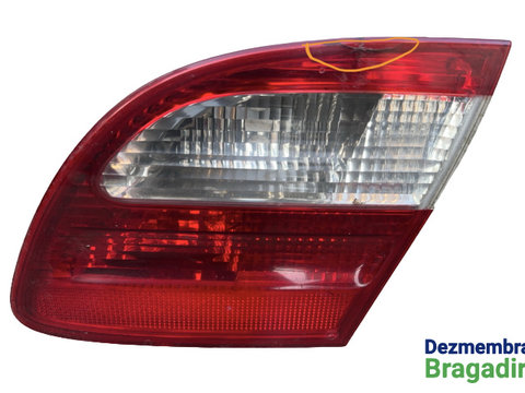 Lampa / Tripla stop dreapta pe haion Atentie are un mic defect Mercedes-Benz E-Class W211/S211 [2002 - 2006] wagon 5-usi E 220 CDI MT (150 hp)