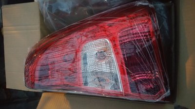 Lampa-Tripla-Stop spate dreapta noua Dacia Logan F