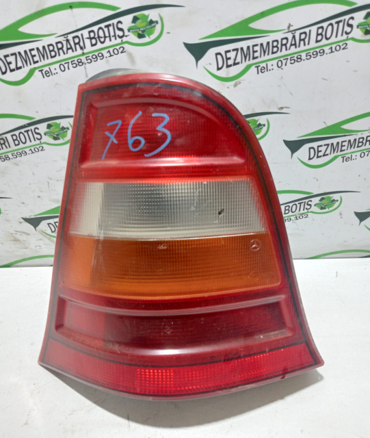 Lampa / Tripla stop stanga pe aripa Mercedes-Benz 