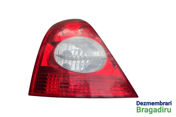 Lampa / Tripla stop stanga pe aripa Renault Clio 2