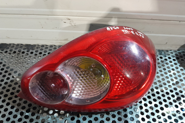Lampa / Tripla stop stanga pe aripa Toyota Aygo [2