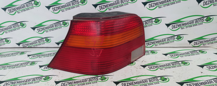 Lampa / Tripla stop stanga pe aripa Volkswagen VW Golf 4 [1997 - 2006] Hatchback 5-usi 1.4 MT (75 hp)