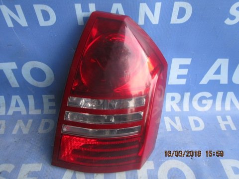 Lampi spate Chrysler 300C ; 04805852