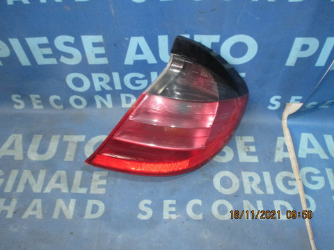 Lampi spate Mercedes C220 CL203; A2038200564 // A2038200664 (ciobita)