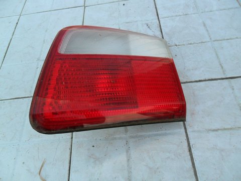 Lampi spate Opel Omega