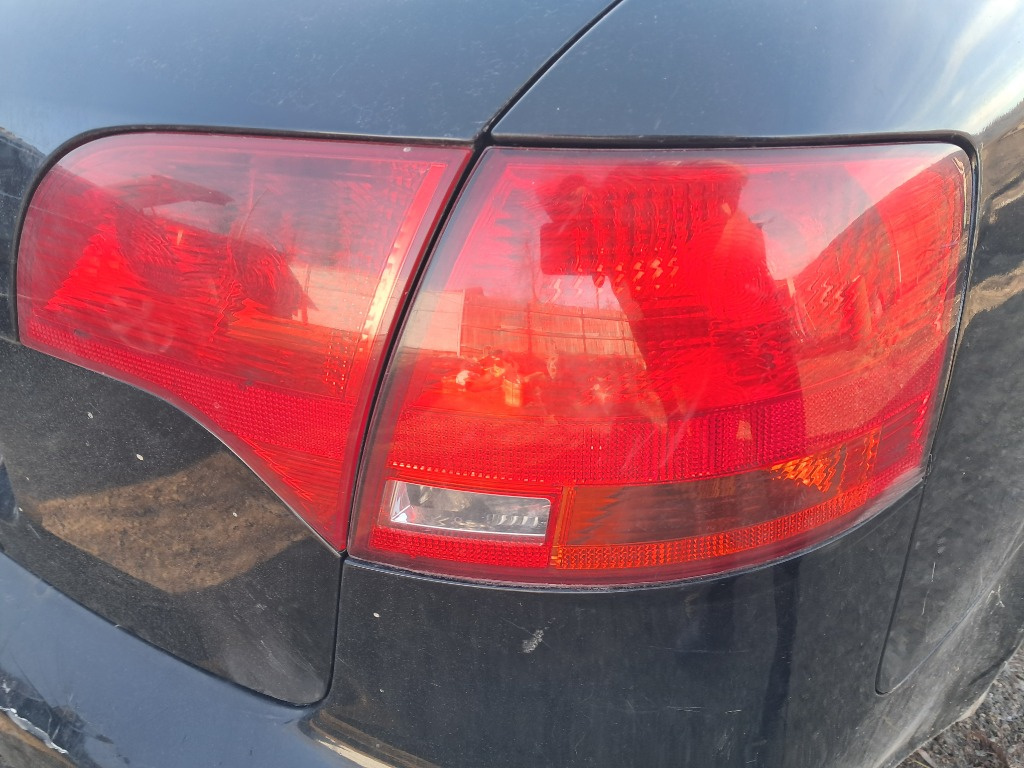 Lampi triple stopuri caroserie Audi A4 b7 avant