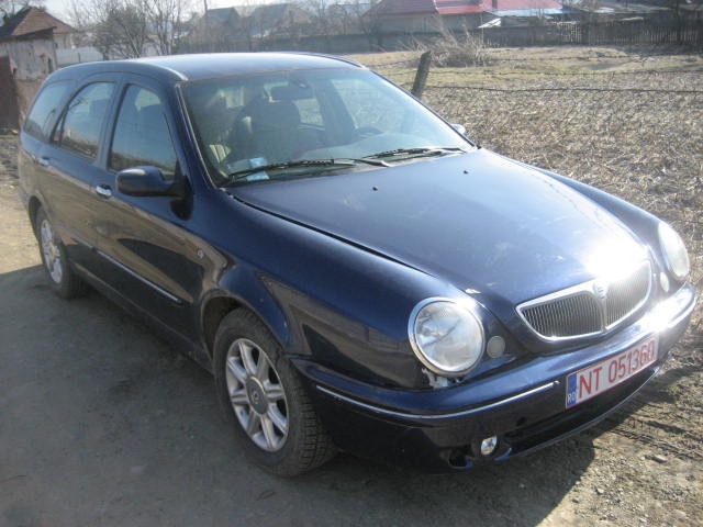 Lancia LYBRA break -berlina ,geam f sau spate ,50 lei buc ,1999-2003