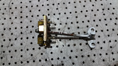 Limitator deschidere usa stanga fata Citroen C5 2.