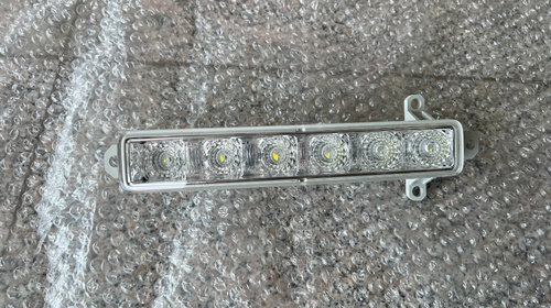 Lumina de zi cu led stanga/dr Toyota Ayg