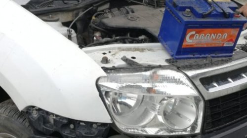 Lumini de zi Dacia Duster 2011 4x2 1.5 d