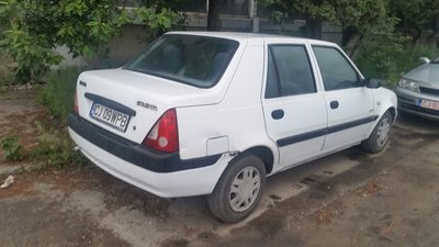 Luneta - Dacia Solenza 1.4i, an 2003