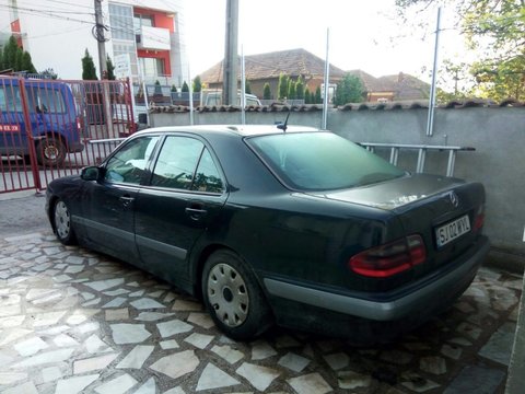 Luneta - Mercedes-benz E200,2.2 CDI, an 1999