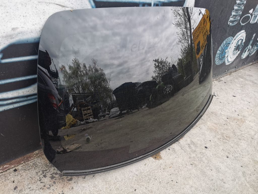 Luneta Mercedes E Class W213