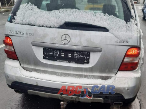 Luneta Mercedes ML-Class W164 2006-2014