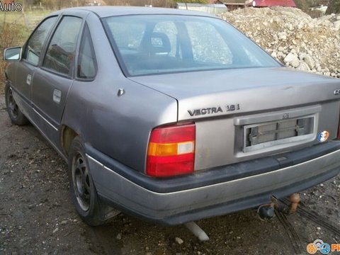 Luneta - Opel Vectra , 1.6i, an 1992