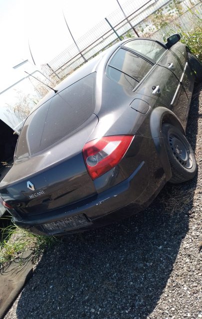 Luneta Renault Megane 2 [2002 - 2006] Sedan 1.9 dC