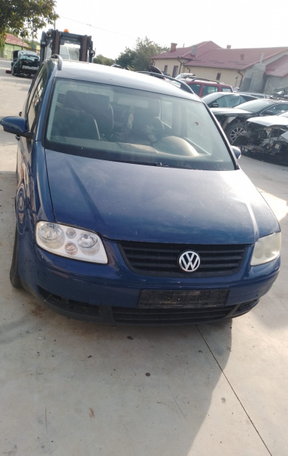 Luneta Volkswagen VW Touran [2003 - 2006] Minivan 