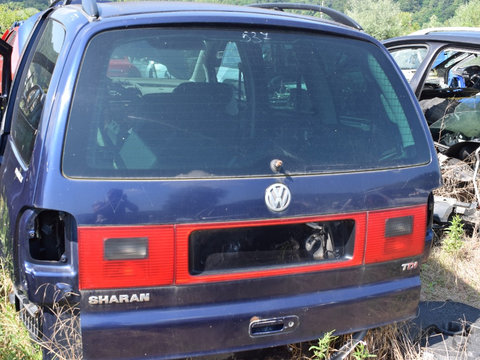 Luneta VW Sharan 2004 537