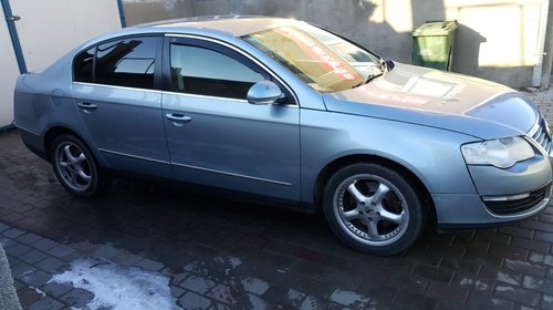 Luneta VW Volkswagen Passat B6 / SE TDI 