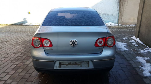 Luneta VW Volkswagen Passat B6 / SE TDI 