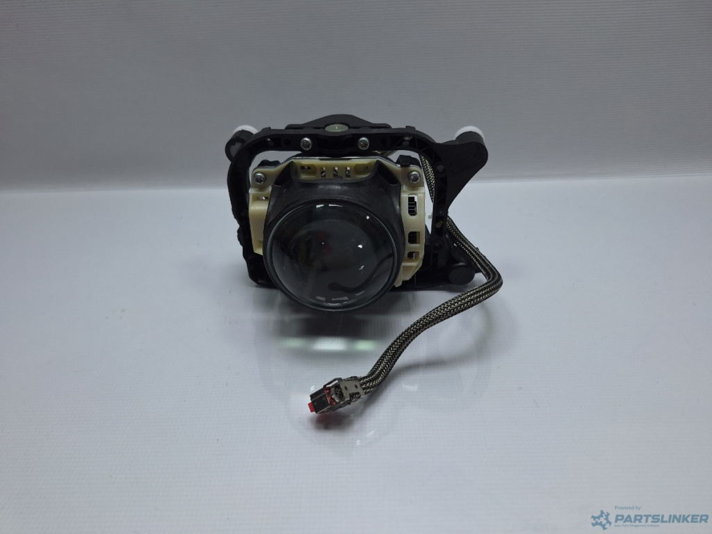 Lupa adaptiva far bixenon dreapta VOLKSWAGEN PASSAT (362) [ 2010 - 2014 ] Valeo 89034437