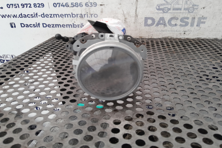 LUPA FAR XENON Audi A6 4F/C6 [2004 - 2008] wagon 5-usi 2.7 TDI MT (180 hp)