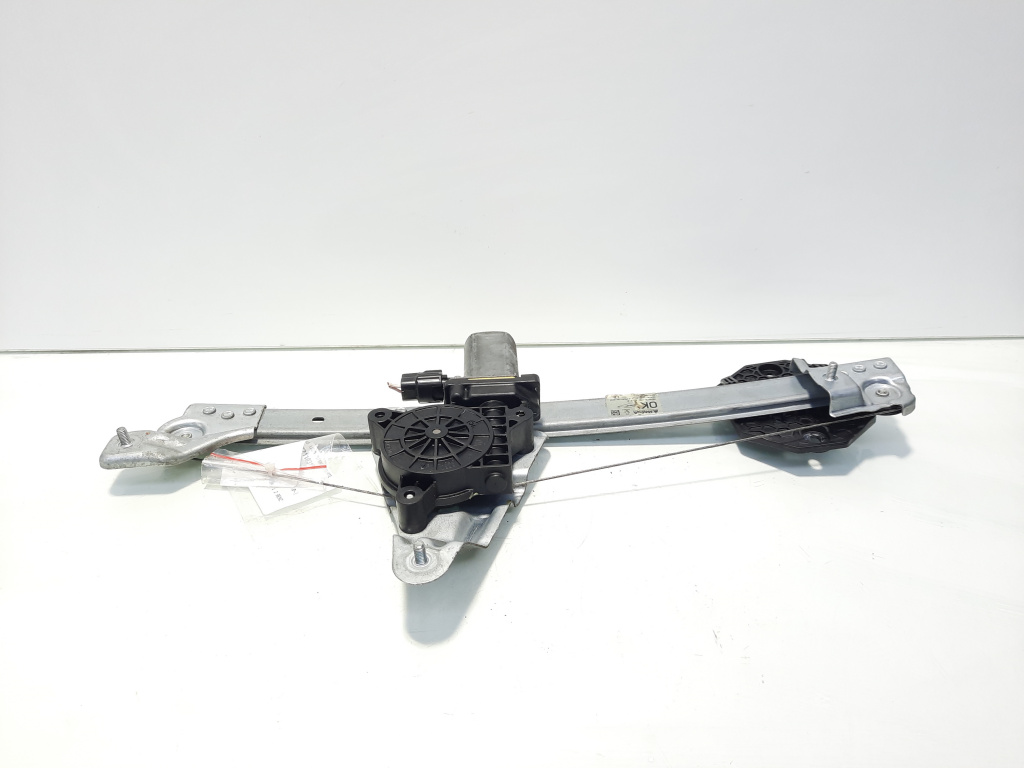 Macara cu motoras usa stanga spate, cod 827211031R