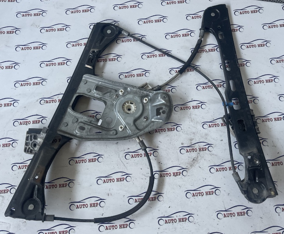 Macara dreapta fata Mercedes C-Class W203 A2037203046 A203 720 30 46