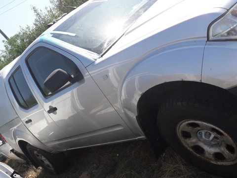 Macara dreapta fata Nissan Navara 2007