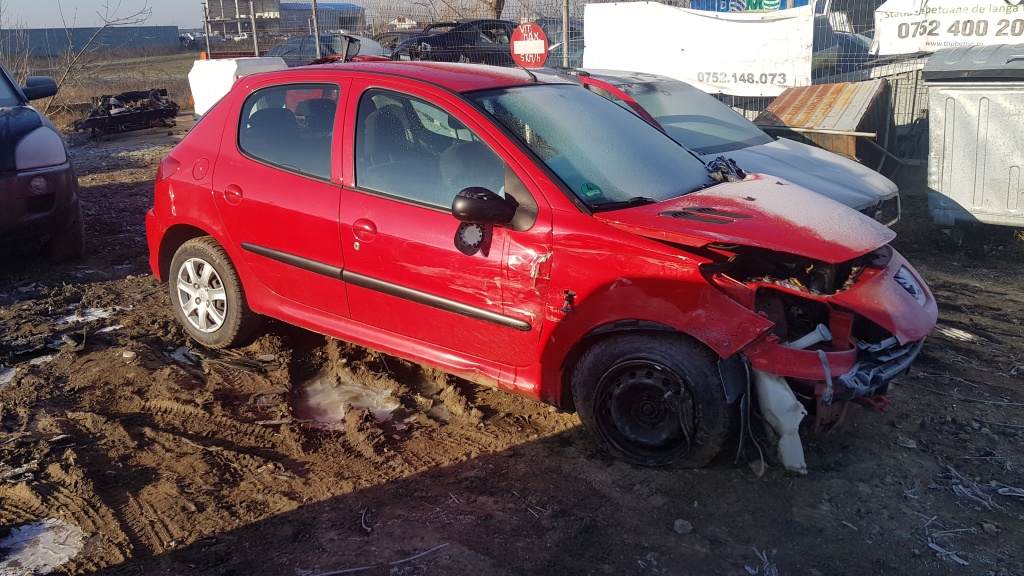 Macara dreapta fata Peugeot 206+ 2010