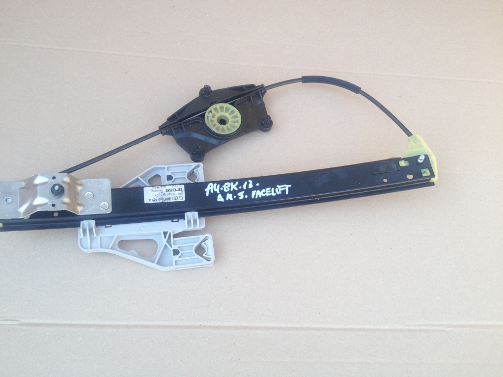 Macara dreapta spate Audi A4 B8 2013 8K0839462A 8K0 839 462 A