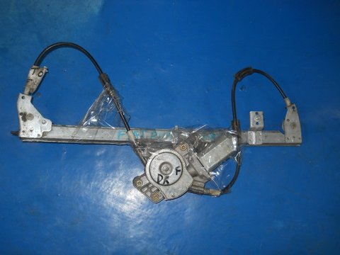 Macara electrica dreapta Fiat Punto 1.1 Benzina 1997 (2 usi)