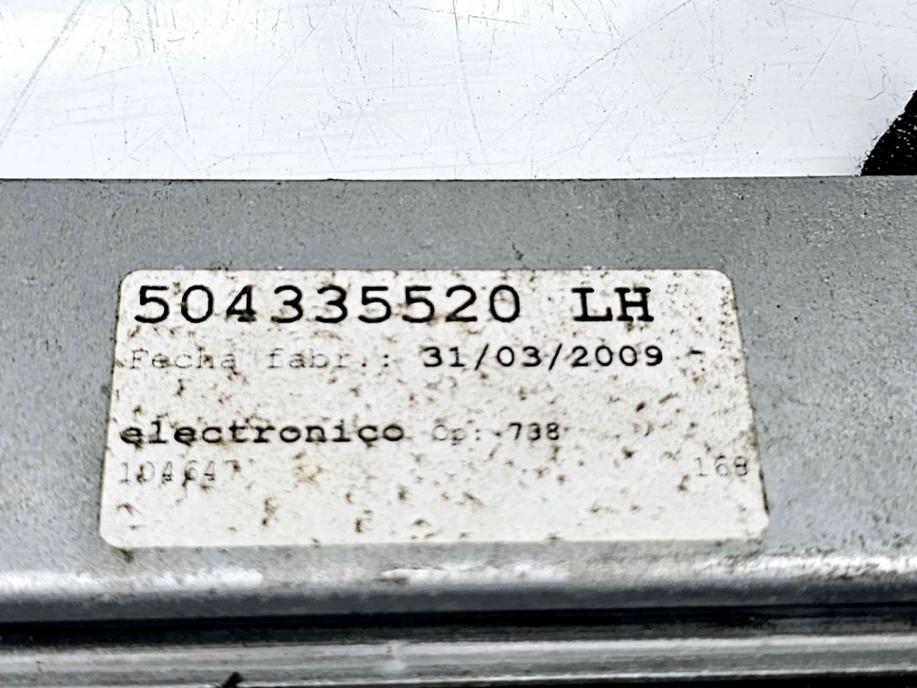 Macara electrica geam stanga fata Iveco 