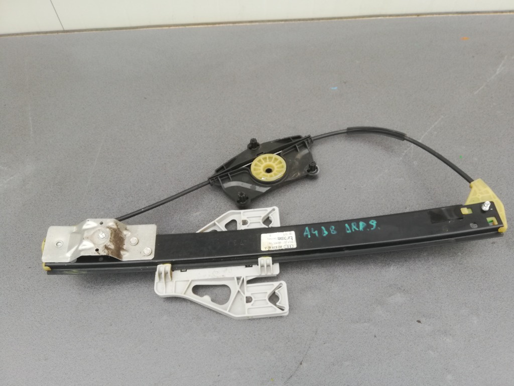 Macara electrica geam usa dreapta spate Audi A4 B8 8K an 2008 2009 2010 2011 cod 8K0839462A