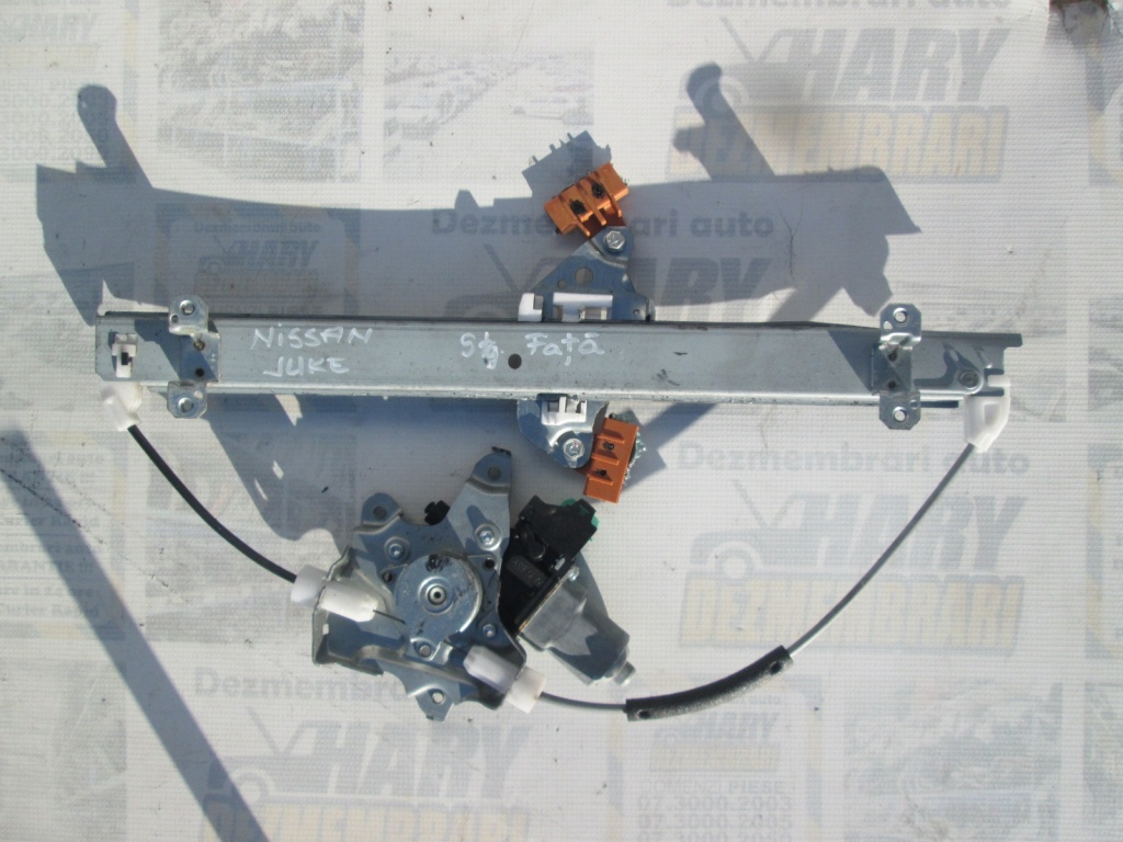 Macara electrica stanga fata Nissan Juke