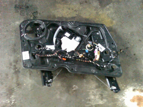 Macara electrica stanga fata Volkswagen Golf 6.