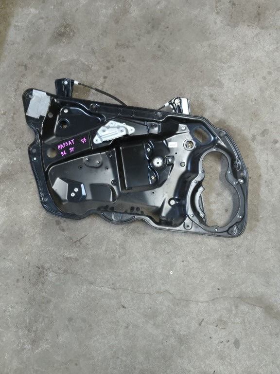 Macara electrica stanga fata Volkswagen Passat b6