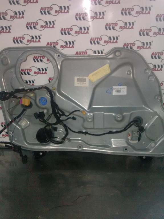 Macara electrica usa stanga fata Seat Cordoba, an 2007.