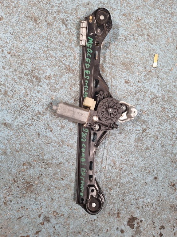 Macara geam cu motoras dreapta spate Mercedes C Class S203 w203 Combi